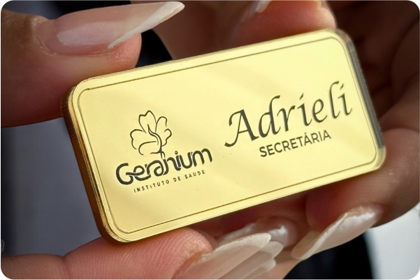 Imagem de um botom magnético em acrílico